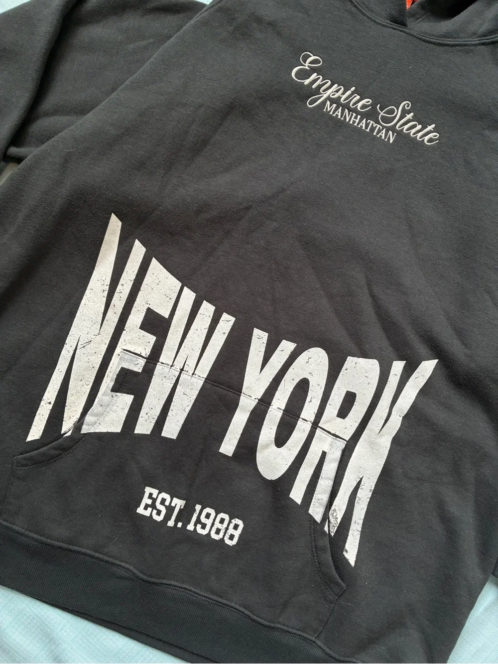 Black 'New York' Graphic Hoodie Sweatshirt - Empire State Manhattan